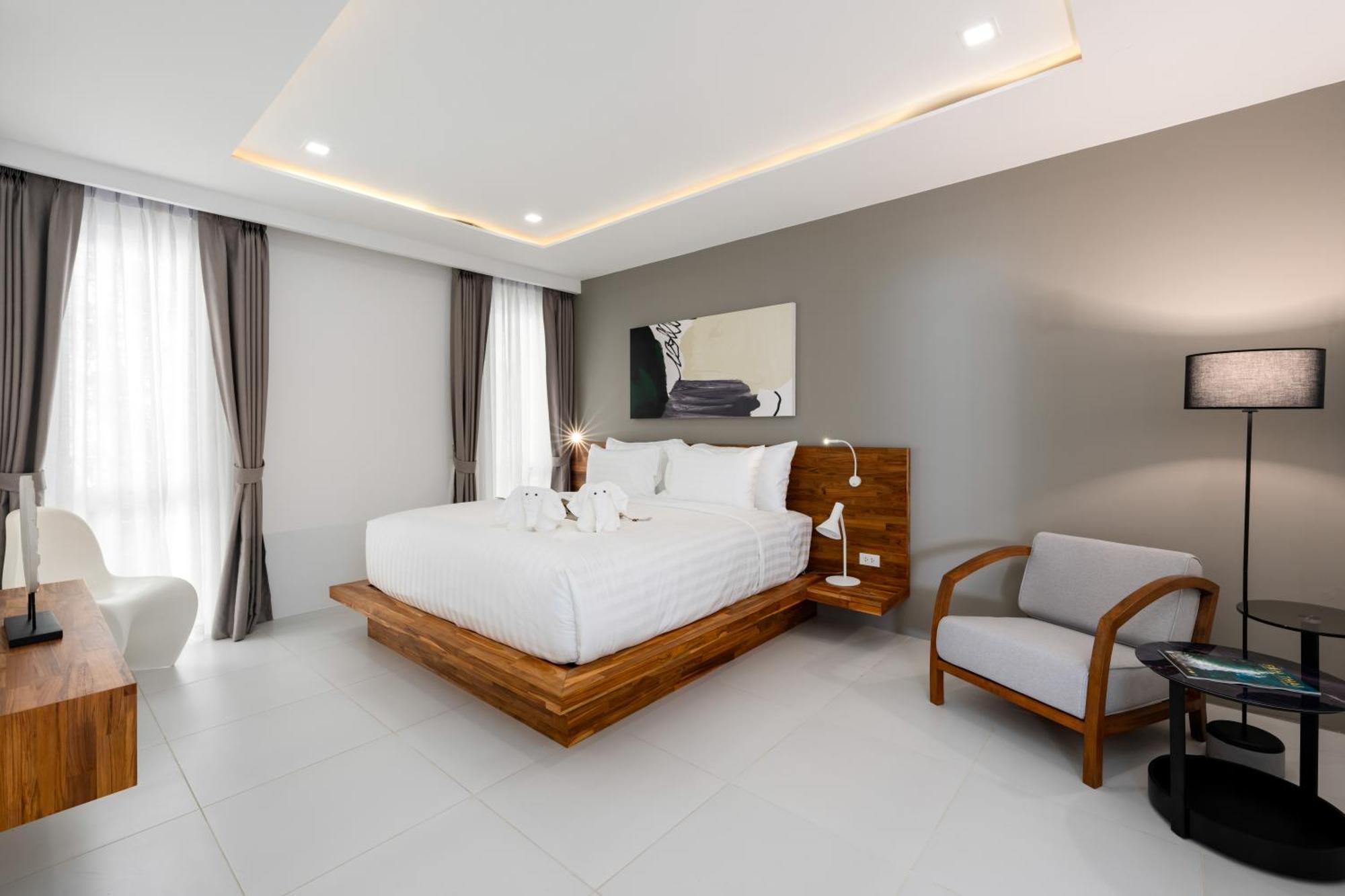 Unique Boutique Residences Bang Rak Beach  Bagian luar foto